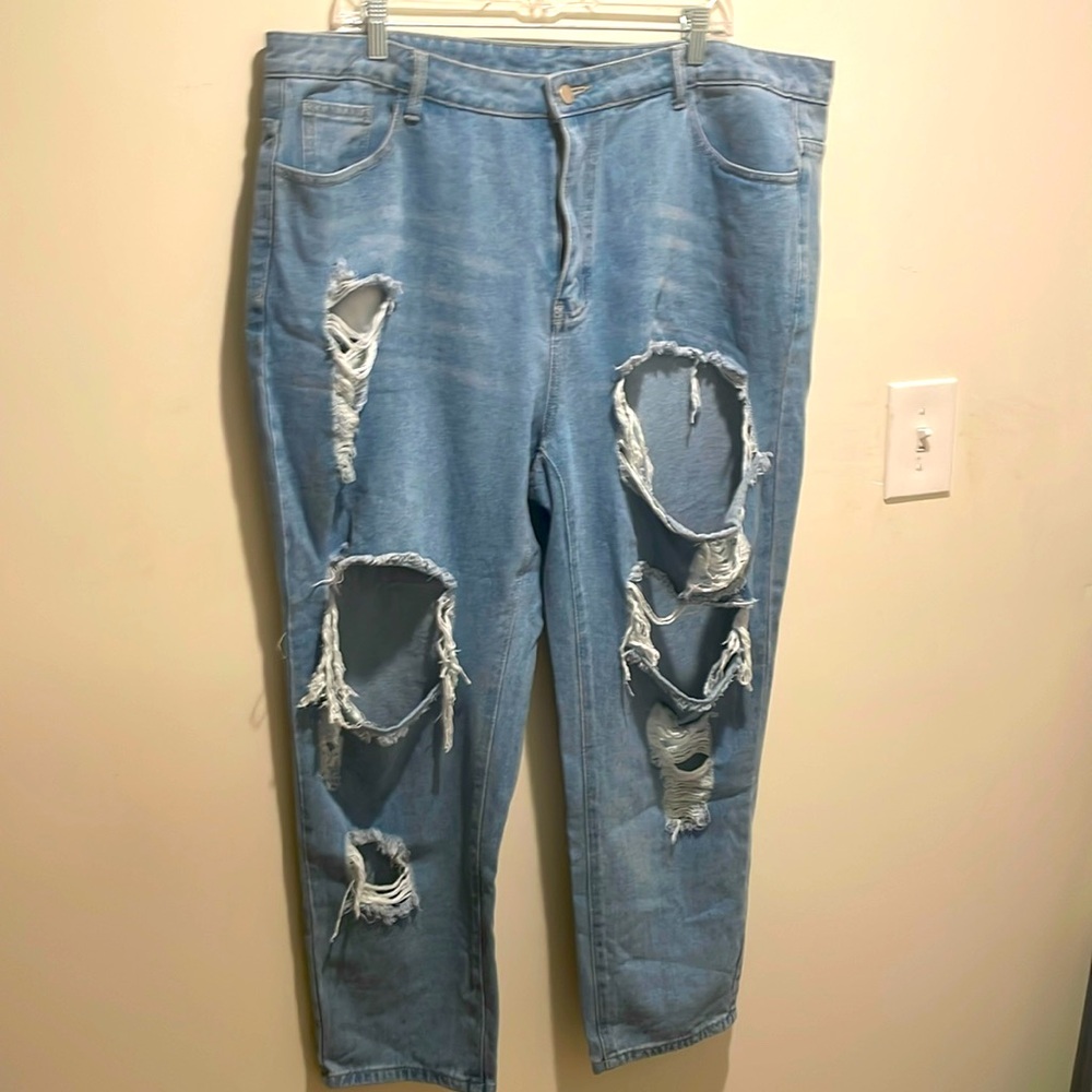 SHEIN Distressed/Ripped Mom Jeans - Size 3X (18)